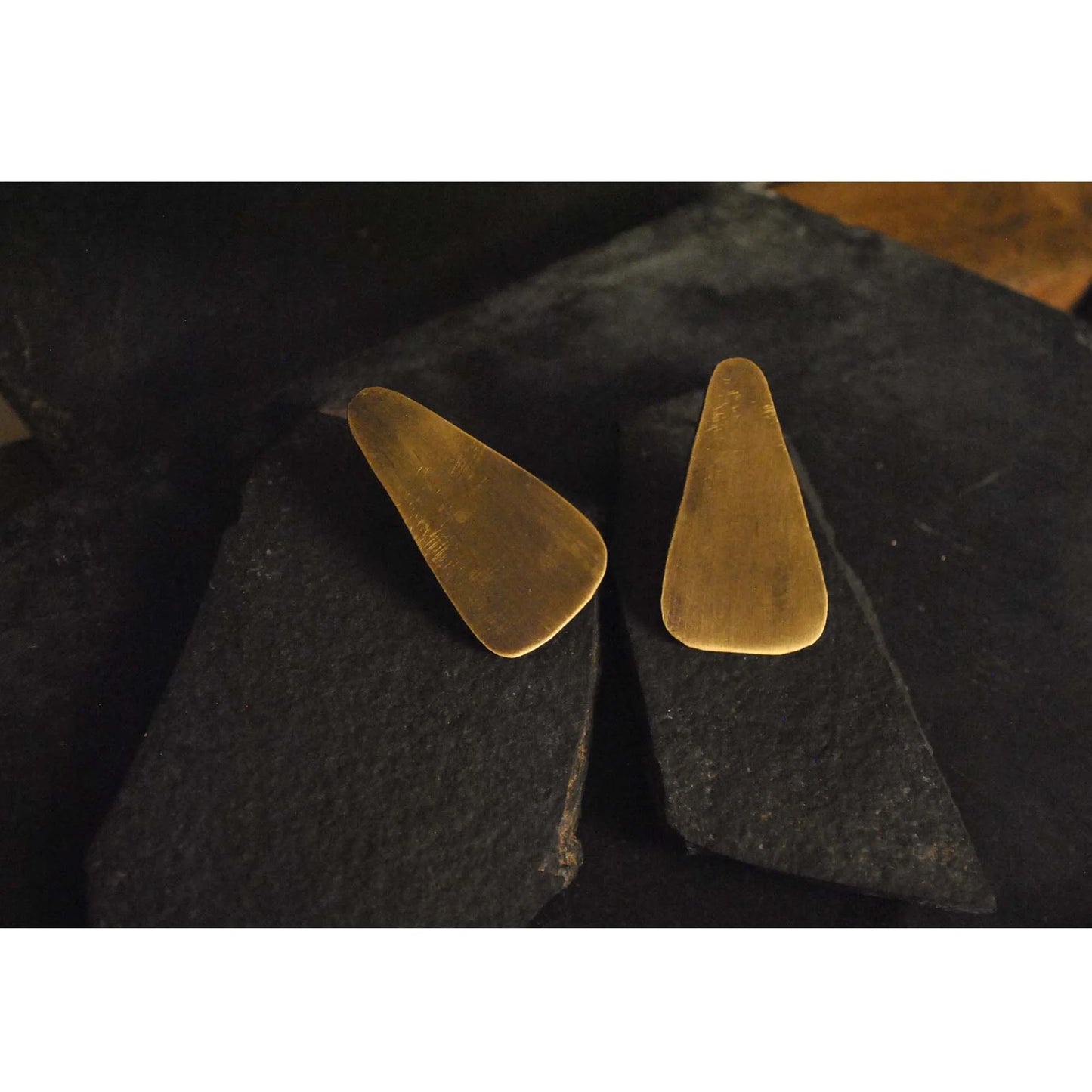 Henjana Studs