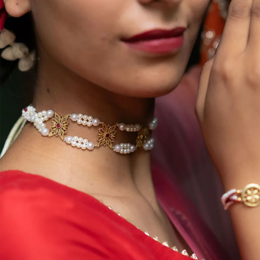 Blush Bloom Pearl Choker