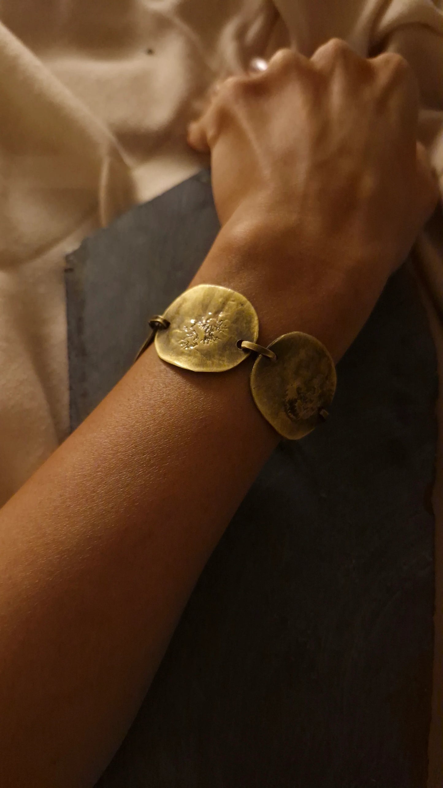 Frunza Bracelet 1