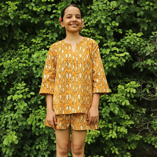 Lille Dabu Fish Print Kurta Shorts Set