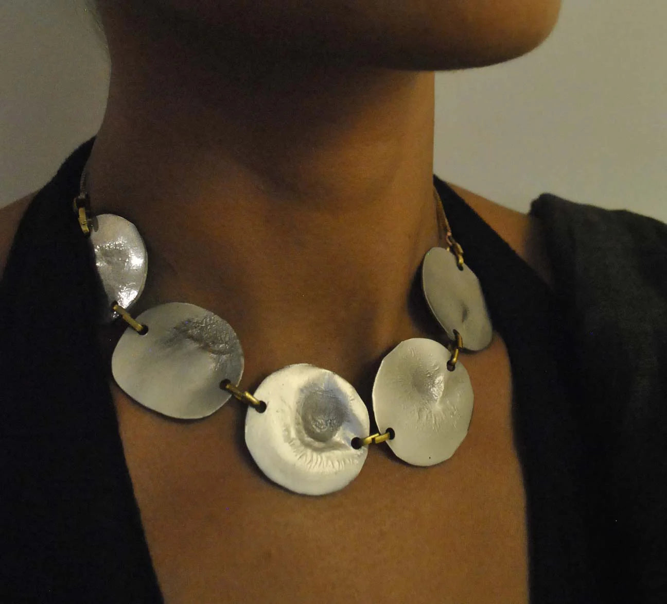 Sova Choker