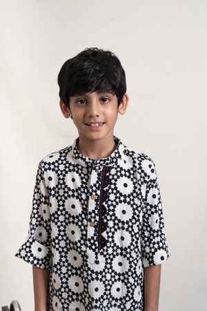 Monochrome Kurta Set