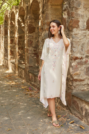 White Embroidered Kaftan