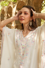 White Embroidered Kaftan