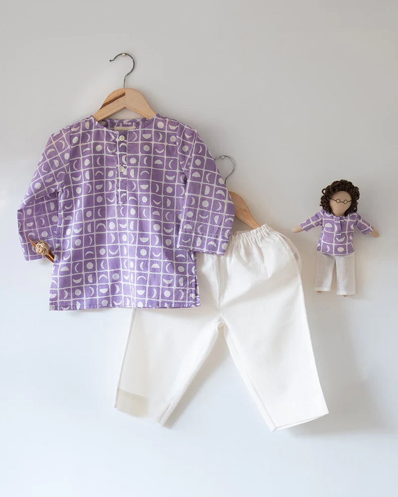 ‘I want to be like grandpa’ kurta pajama set in purple moon chase