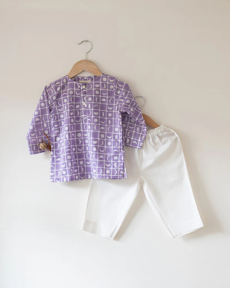 ‘I want to be like grandpa’ kurta pajama set in purple moon chase