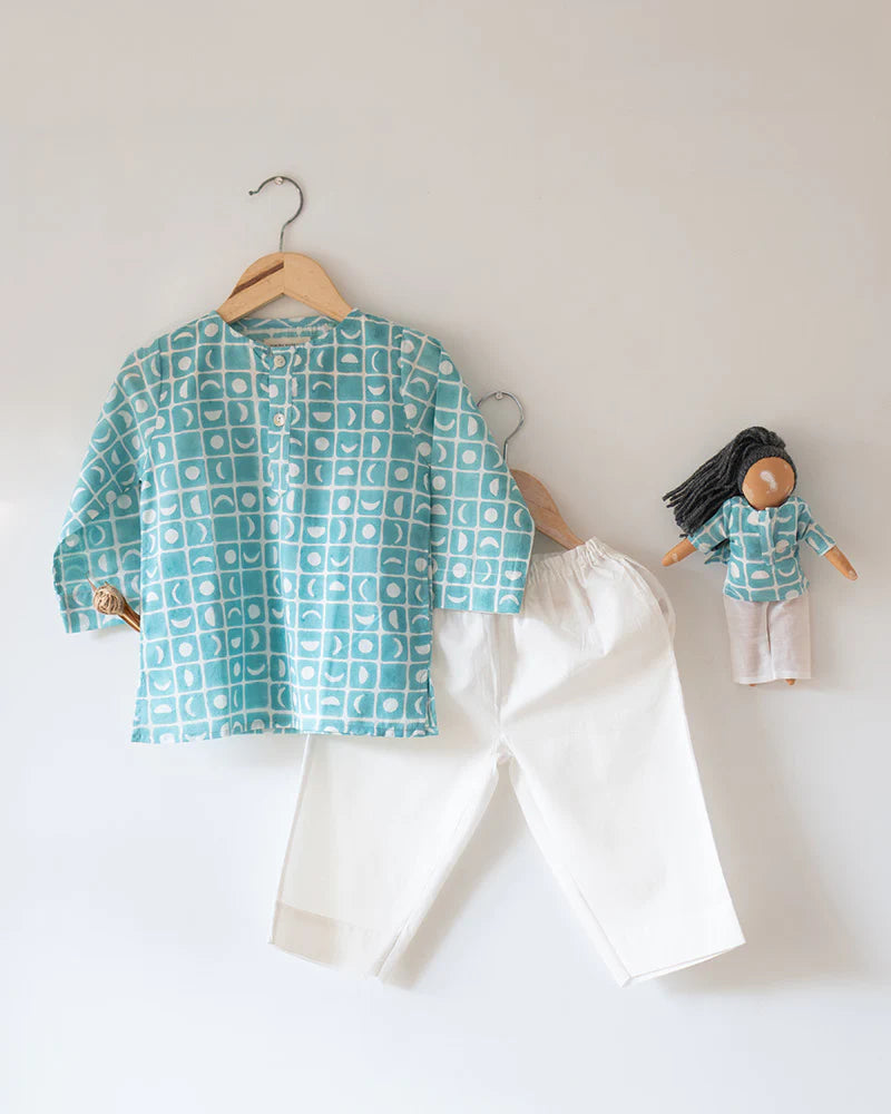 ‘I want to be like grandpa’ kurta pajama set in blue moon chase