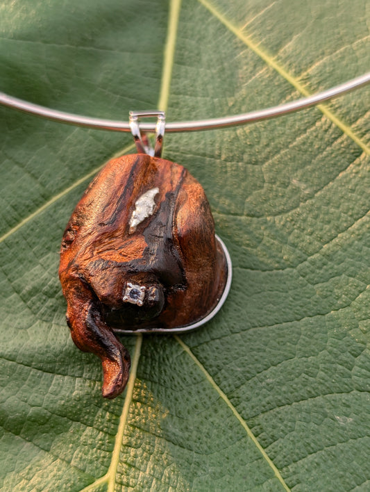 Lush Tide Pendant & Choker