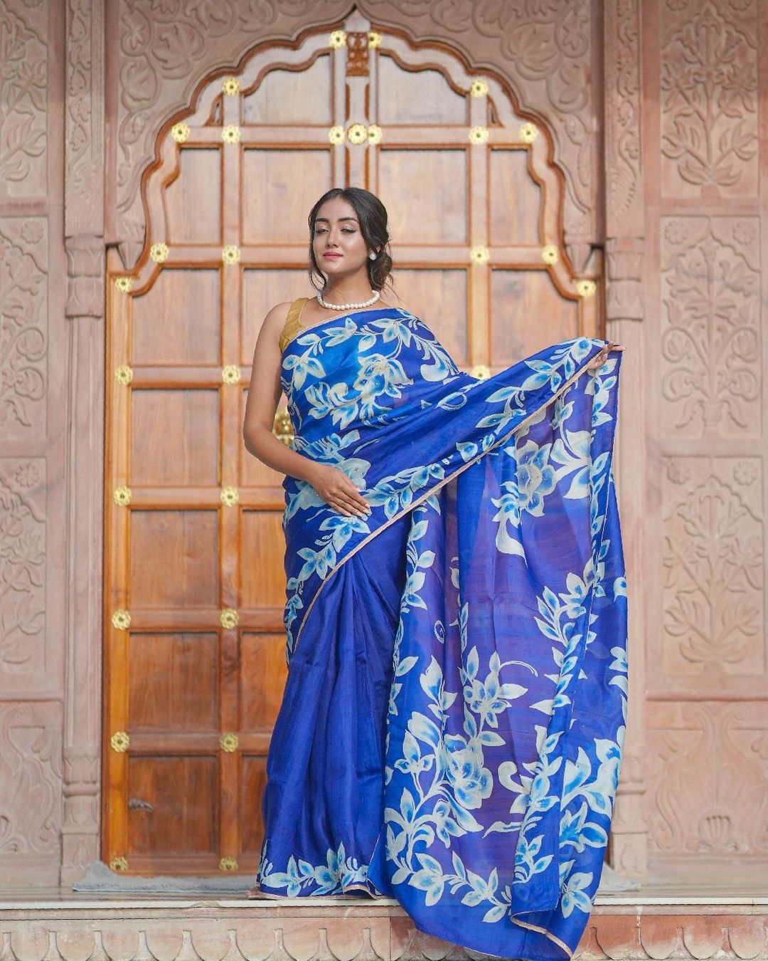 Neel Pushp Batik Saree