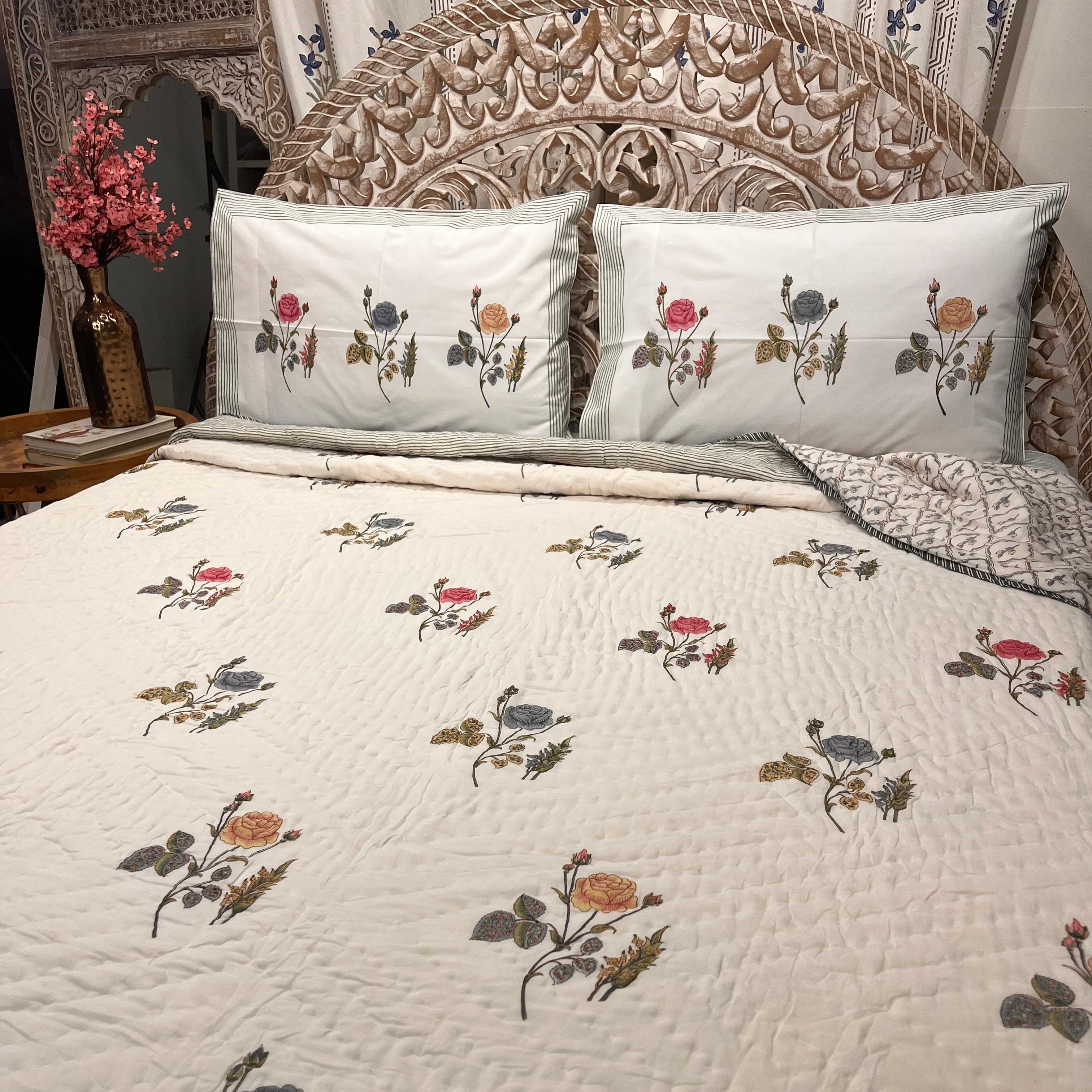 Rouge Bedding Set