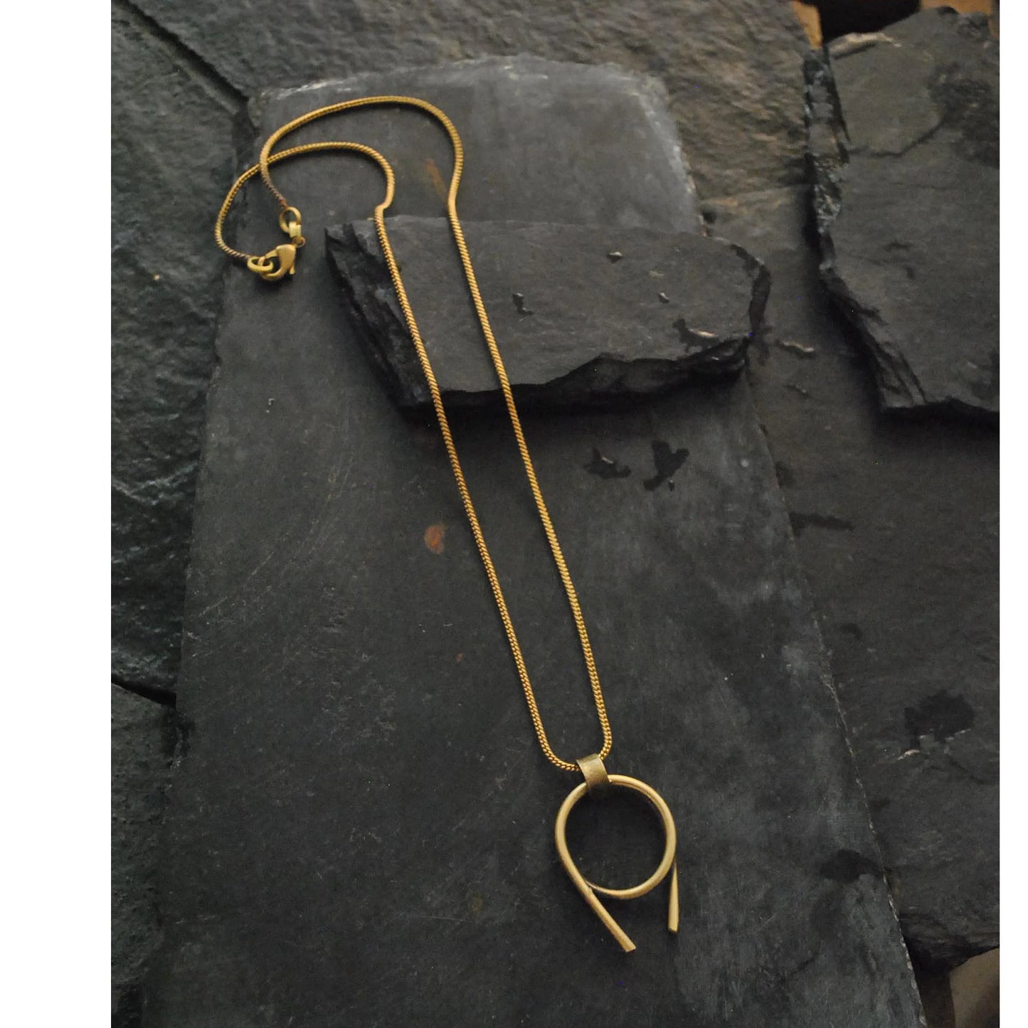 Quame Pendant Chain