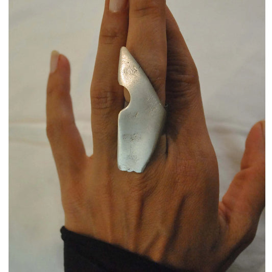 Zolaq Finger Ring
